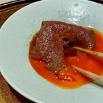 西麻布けんしろう - 箸で簡単に切れるほど繊維が細かくやわらかいヒレ肉♪