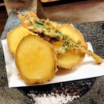 和食処 大ばん - 幻の芋 蔓無源氏(つるなしげんじ)の天ぷら