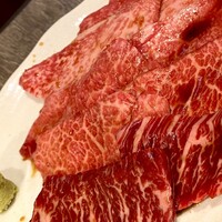 焼肉とみ 横浜関内店 - ・トモサンカク・シキンボ・カメノコ・ハラミ