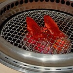 西麻布けんしろう - 厳選和牛 (熊本あか牛の外もも)