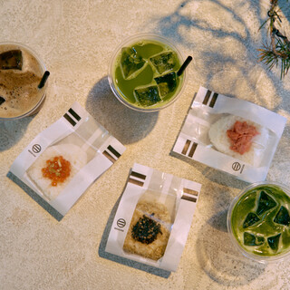 全国から厳選した具材と三種の米で握る極上おにぎりセレクション