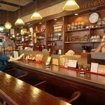珈琲大使館 - 店内の様子