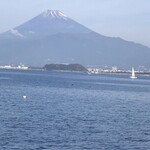 春来軒 - 内浦からの富士山