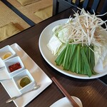 博多もつ鍋 やま中 - 