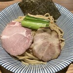 麺処ぐり虎 - 豚骨魚介つけ麺(968)麺接写