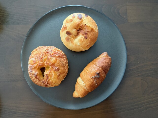 てごねパン703 - 桜街道/パン | 食べログ