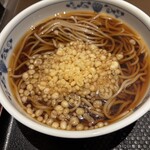 SOBA DINING 凜や - ネギ抜き、揚げ玉サービス