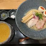横浜淡麗らぁ麺 川上 - 