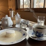 カフェ・ル・プティ・ニ・トロワ - 