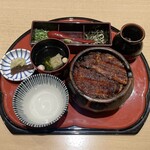 あつた蓬莱軒 松坂屋店 - 