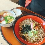 かっすい亭 - 梅肉そばと海鮮丼　1050円