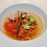 KHAO - カノムチンナムギャオ Rice Noodles with Pork and Tomato Soup