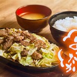 大衆酒場 たこじろう - びっくり焼き 必ずハマる看板料理！