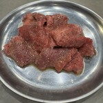 ホルモン焼肉 明樂 - 塩タン