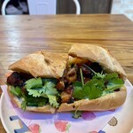 バインミー・サイゴン - 豚焼き肉のバインミー　¥650