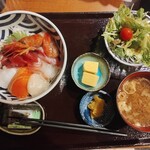 沼津魚市　ひなの家 - 