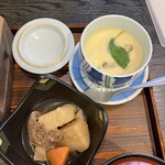 掬び家 - 肉じゃがは牛肉でした