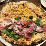 アダット マルヤマ - コーンとルッコラ