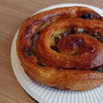 バックシュトゥーベ ツオップ - パン・オ・レザン 430円