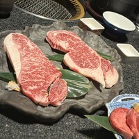 個室 和牛焼肉 吟 難波店 - 