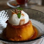 ルーズカフェ - かぼちゃのプリン（600円）