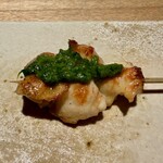 地葉 いずみ - 肩（ネギソース）