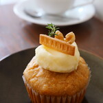 燈日 - キャロットケーキ（560円）