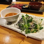 ワサビ - ふぐ皮センマイ刺し風