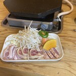 地鶏食堂 - 三種石焼き定食