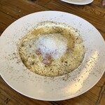 ピッツェリア パーレンテッシ - TVでやったスペシャルカルボナーラ　¥2890