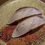 氷見 きときと寿し - 【本日の寿司⑫】炙り塩鰤。（これも神奈川では見かけない鮨ネタです）