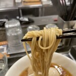 らぁ麺やまぐち - 麺がスープに絡む！