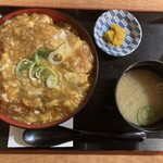 美童女 - 料理写真:あんかけかつ丼980円