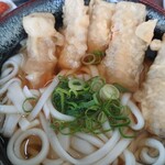 一六うどん - ごぼ天をトピ