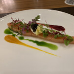 レストラン ル ドーム - 前菜のタスマニアサーモンのミキュイ　菜園仕立て