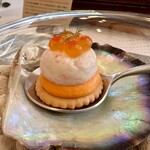 サンセリテ - ◉ アミューズ②
                                ・ガス海老のタルト パプリカのムース