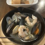 タヴェルナ＆ワイン フィアマ - 