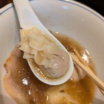 らぁ麺や 嶋 - 肉ワンタンも、なかなか。