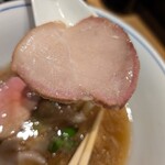 らぁ麺や 嶋 - 肩ロースはボリュームあって好みです。