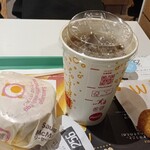 マクドナルド 池袋西口店 - 朝マック（ソーセージエッグマフィンのセット）