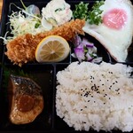 岡繁 - 料理写真:日替わり弁当
