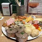 イタリアン バール ラ・ピニャータ バルチカ03店 - 