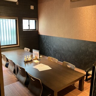 주차장 및 개인실 완비◎편안한 분위기의 아늑한 공간◆법사 및 축하 행사에도 적합