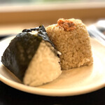 おむすび権米衛 - 料理写真:のりわさびとしゃけ玄米