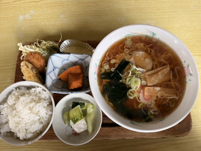 よろず食堂 - 保原（食堂）の写真