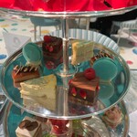 Tiffany Blue Box Café - 