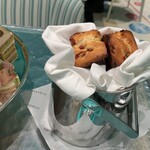 Tiffany Blue Box Café - 