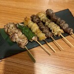 個室で味わう博多もつ鍋と手打ち焼き鳥 呑兵衛 - 