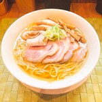らぁ麺や 汐そば雫 - 肉汐そば