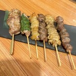 個室で味わう博多もつ鍋と手打ち焼き鳥 呑兵衛 新橋店 - 